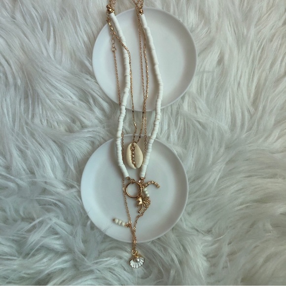 THREE white/gold beach theme fabulous layered necklaces - Picture 1 of 9